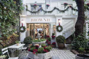 Brownie store front